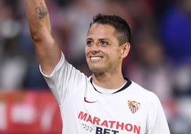 Oleada de ataques contra Chicharito tras su polémico discurso machista: «No tengan miedo a ser mujeres, lideradas por un hombre»