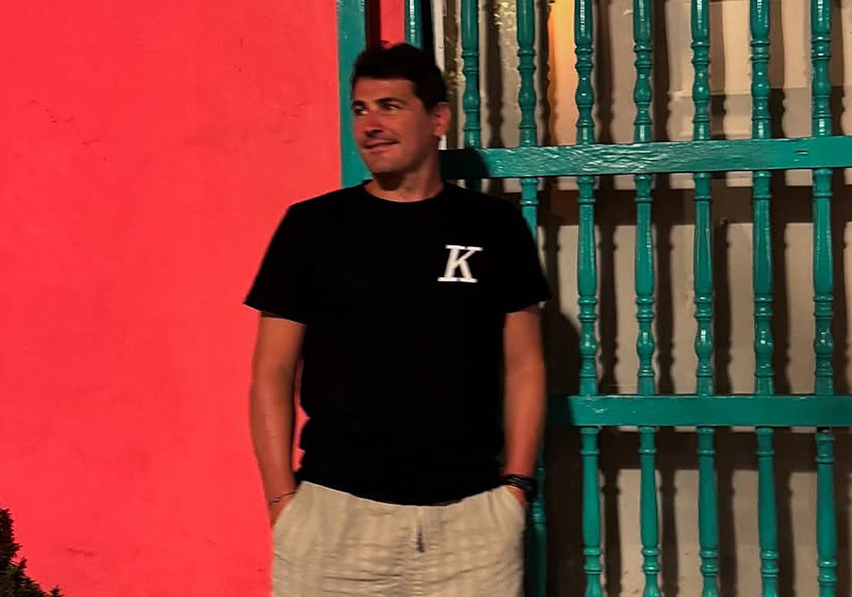 ¿Triángulo amoroso? Iker Casillas aparece con una joven en Colombia y se vincula a otra mujer en España