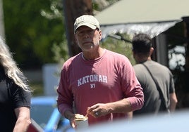 El deterioro de la salud de Bruce Willis: ya no puede hablar, leer ni caminar
