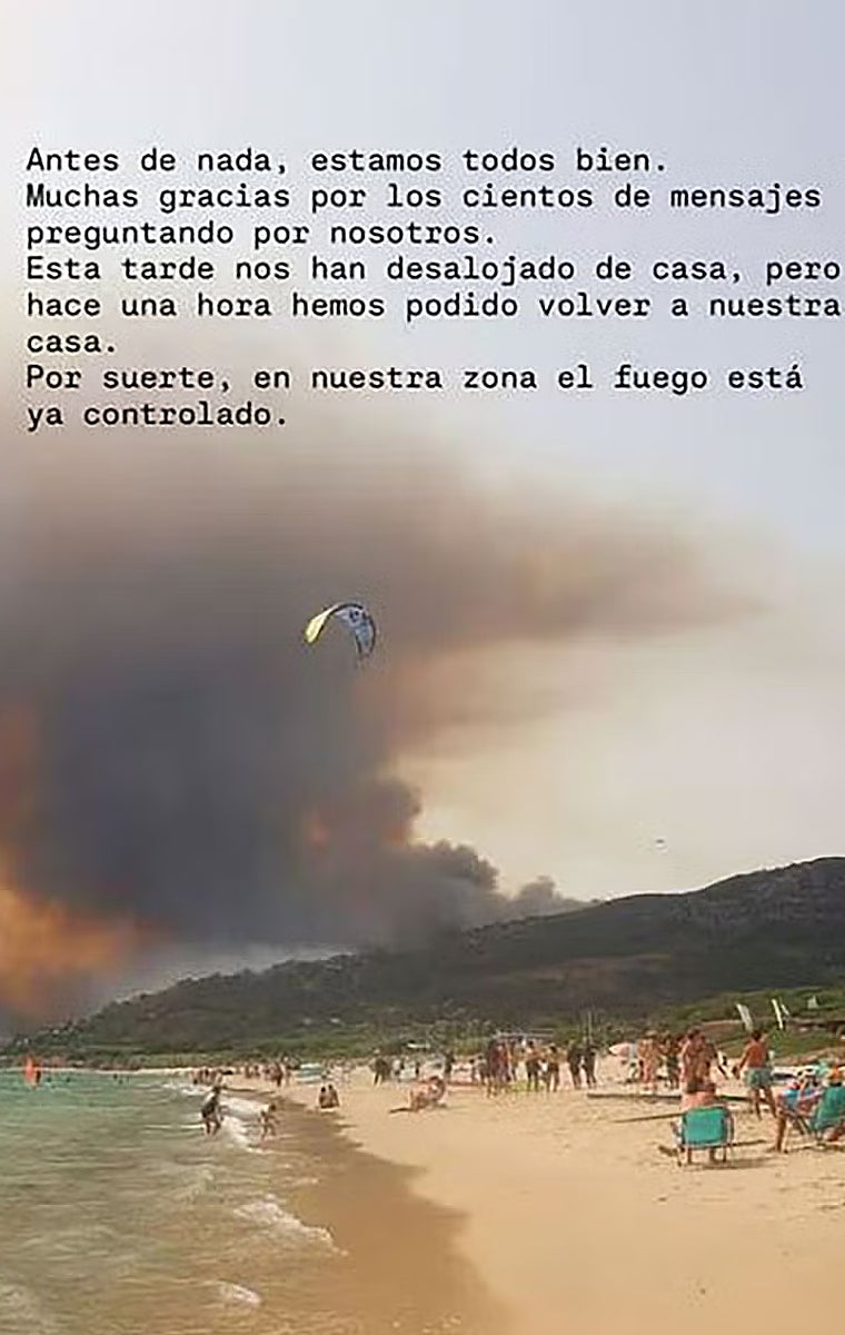 Tomás Páramo y María García de Jaime desalojados por el fuego en Tarifa: «Estamos todos bien»