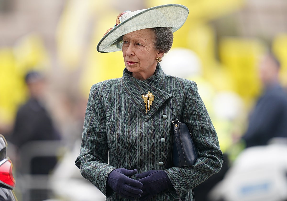 La Princesa Ana estrena retrato oficial a pocos días de su 75º cumpleaños