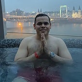 Asesinan a tiros en un garaje al cantante mexicano Ernesto Barajas, de Enigma Norteño y estrella de los narcocorridos