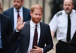 ¿Reencuentro real? Harry en Londres mientras Carlos III está en Balmoral