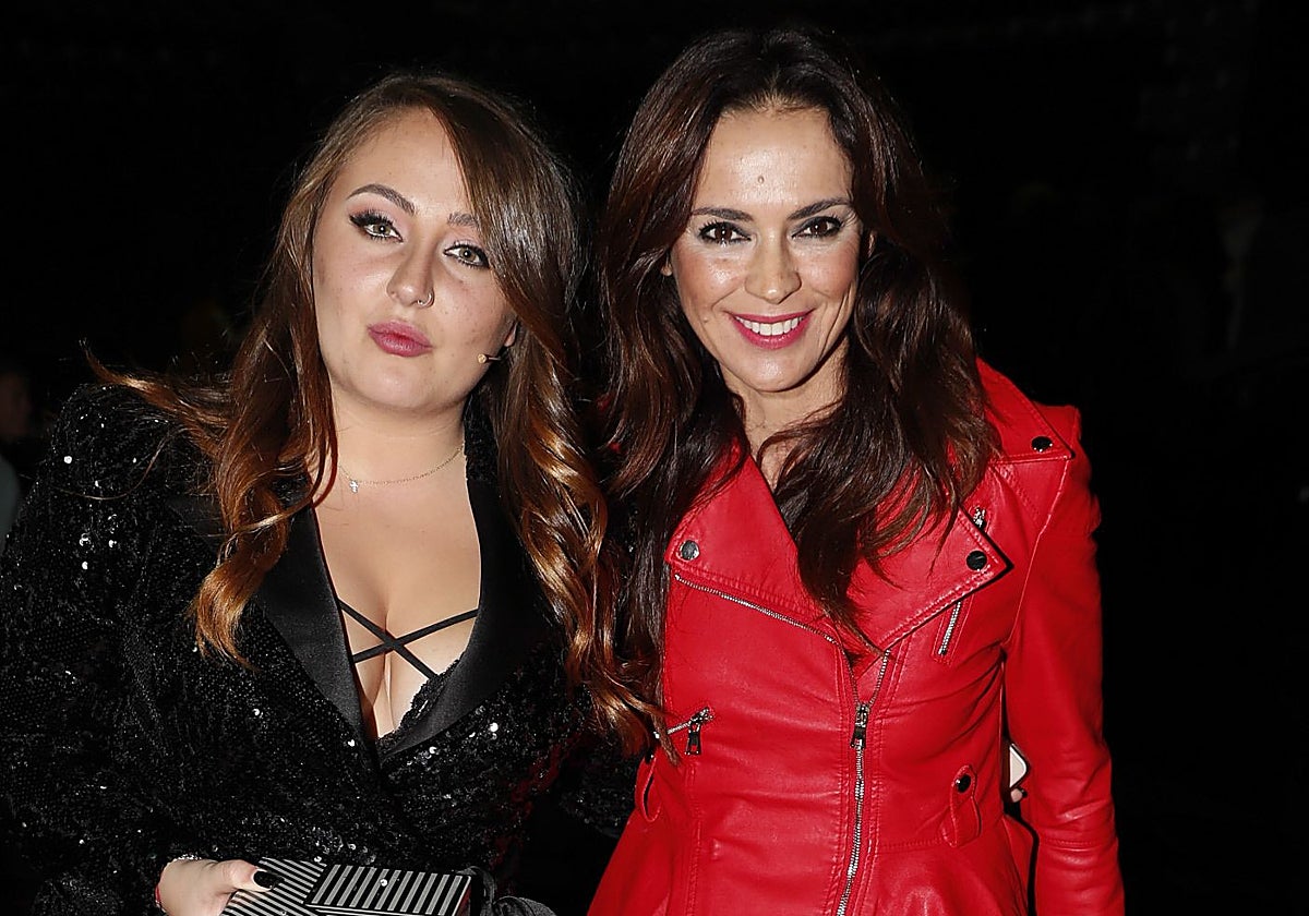 Rocío Flores y Olga Moreno