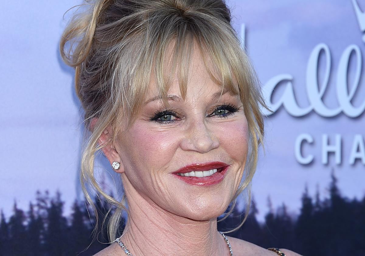 La vida personal de Melanie Griffith: de sus problemas con el alcohol y las drogas a su relación actual con Antonio Banderas