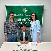 La familia de Morante de la Puebla, su fuerza más íntima: de Elisabeth, su discreta esposa, a su hijo futbolista y sus hijas pequeas