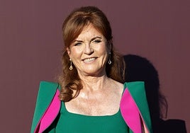 Sarah Ferguson se despide de la duquesa de York tras 40 años de felices privilegios
