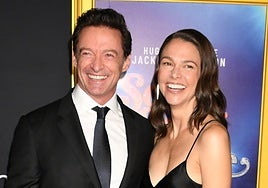 Hugh Jackman y Sutton Foster confirman su relación en la alfombra roja del AFI Fest