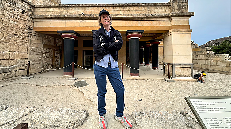 La escapada arqueológica de Mick Jagger a la isla de Creta