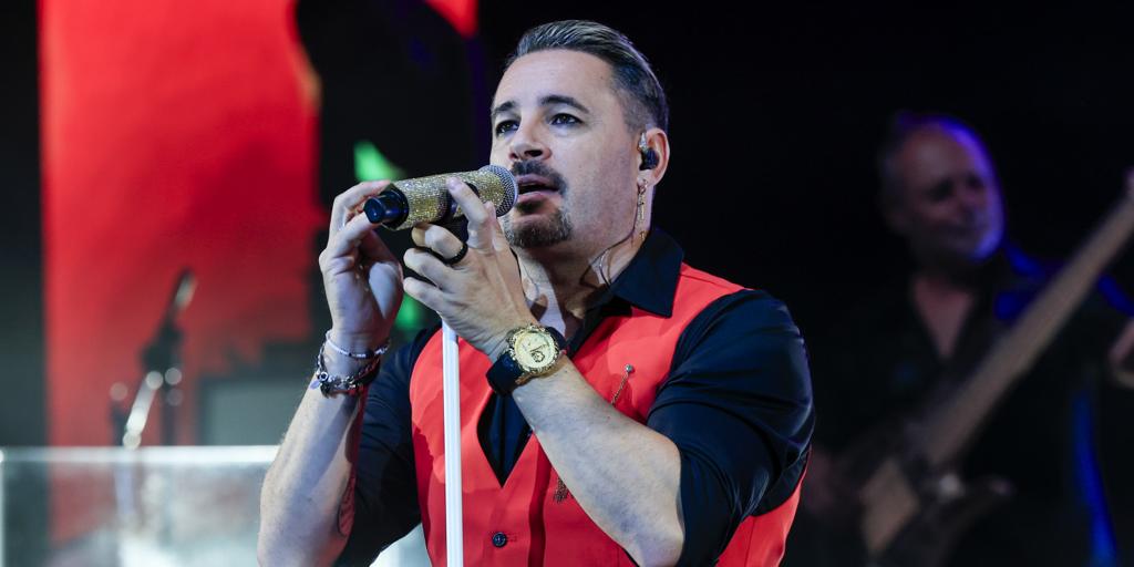 La vida personal de Andy: la reciente separación de Andy y Lucas, una hija adolescente y su novia actual