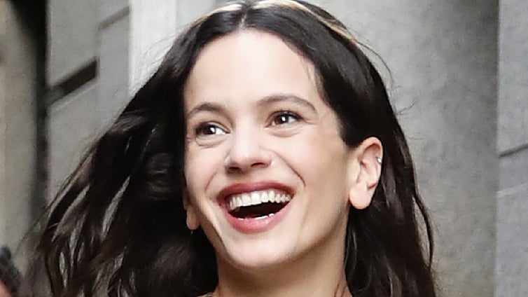 Rosalía cierra la puerta al amor: «No tengo tiempo para novios, estoy en una etapa de celibato»