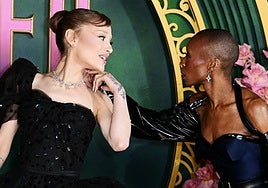 El «troll más odiado» de Internet asalta a Ariana Grande y su compañera Cynthia Erivo corre a defenderla