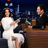 Así fue la visita de Rosalía al show de Jimmy Fallon: 'La perla' en directo, palmas flamencas, una invitación a Jerez de la Frontera