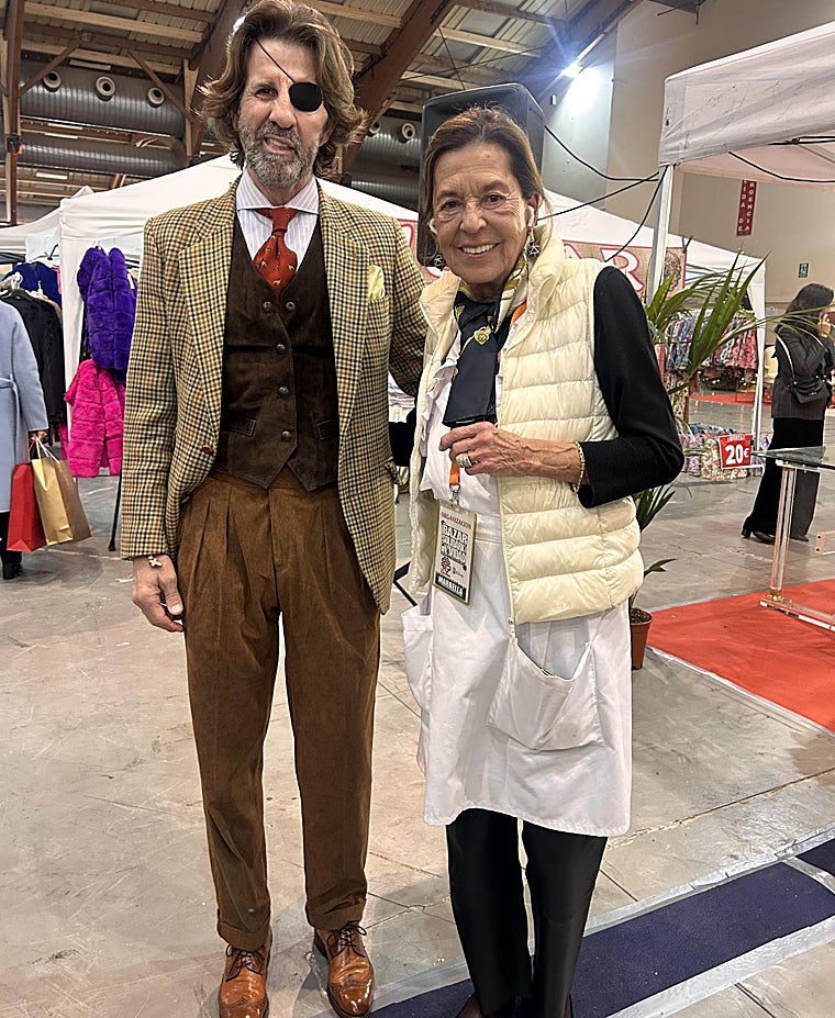 Padilla with the widow of Arturo Fernández