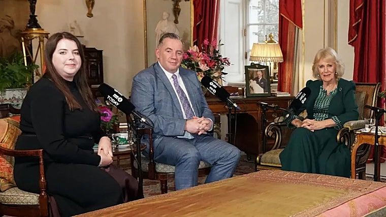 La Reina Camilla recuerda la agresión sexual que sufrió cuando era adolescente