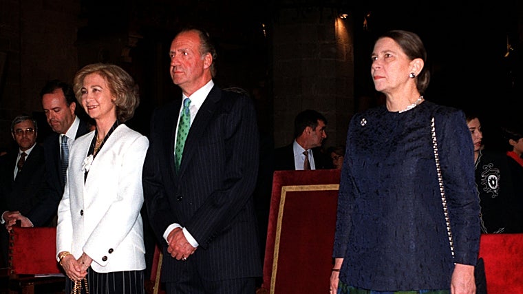 Los Reyes Sofía y Juan Carlos, junto a la Princesa Irene de Grecia