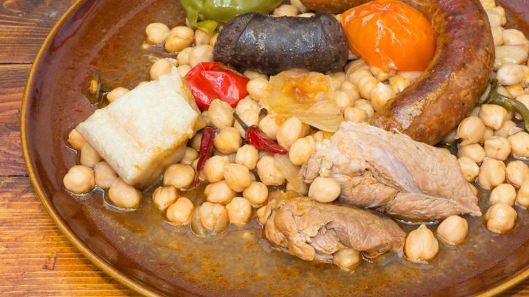La pringá puede hacerse con las carnes del cocido