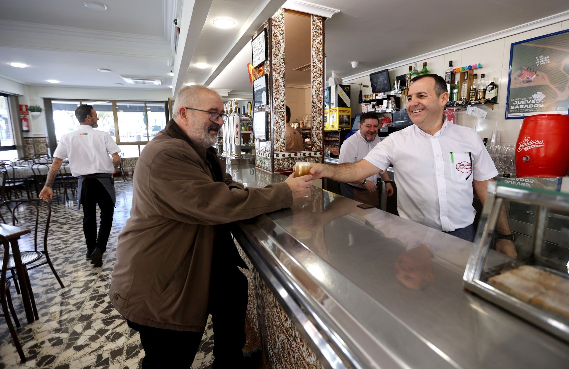 Ruta por los bares y restaurantes del Campo de la Verdad de Córdoba, en imágenes