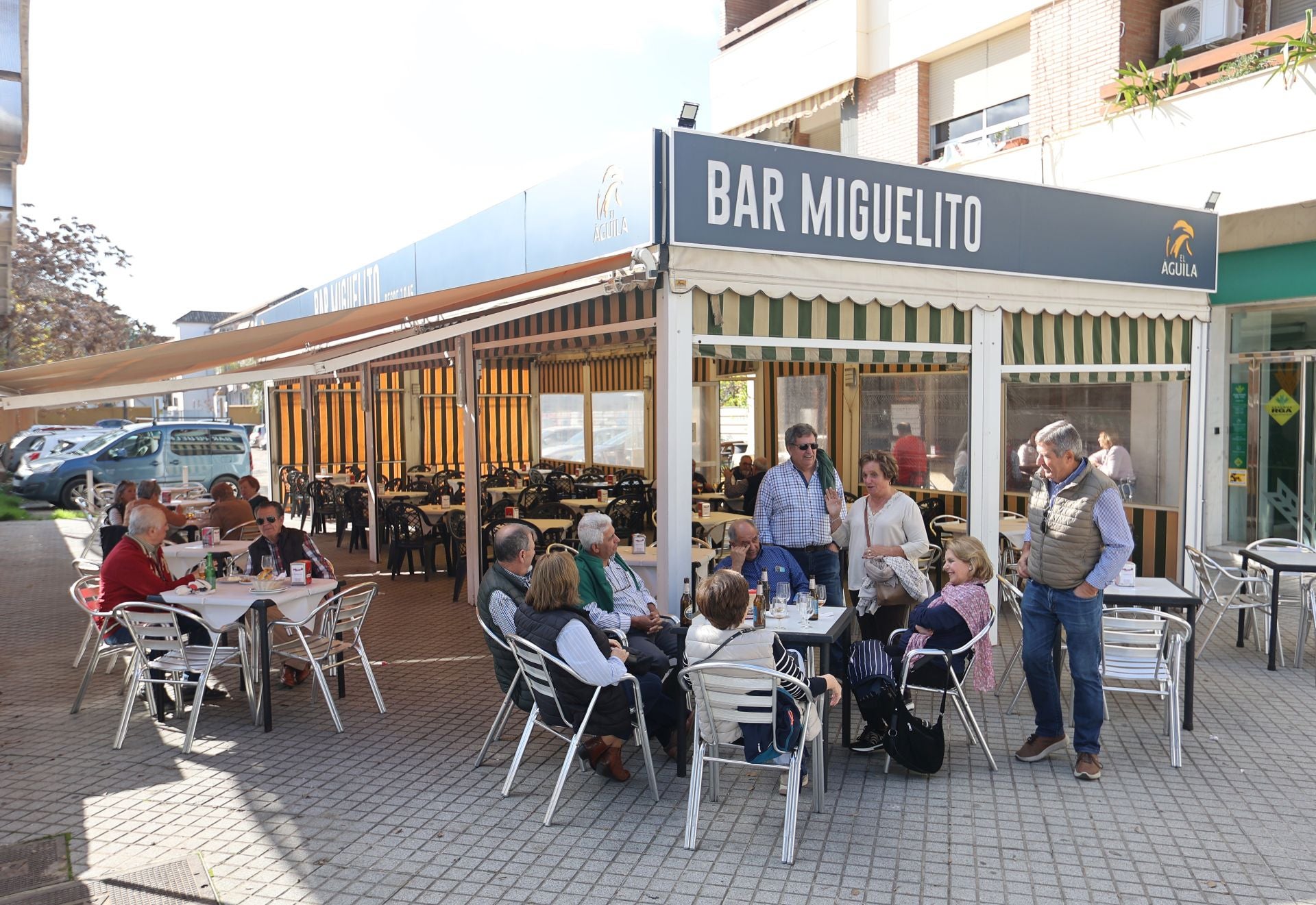 Ruta por los bares y restaurantes del Campo de la Verdad de Córdoba, en imágenes