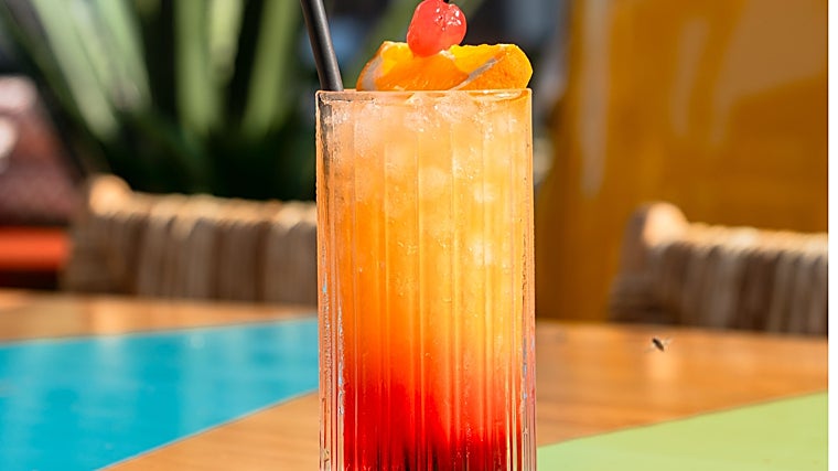 Salao: El nuevo rincón gastronómico de Diego René en el Muelle Uno