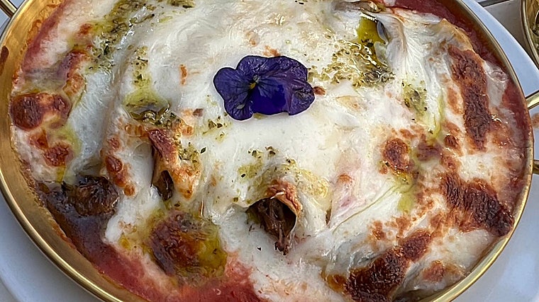 La Nonna de Sevirol, una trattoria que fusiona recetas de Nápoles y Sevilla