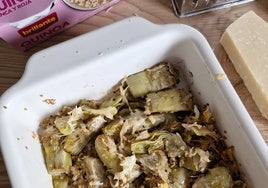 Alcachofas con vasito de quinoa Brillante y parmensano