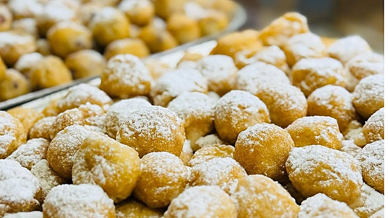 Dónde comer buñuelos en Málaga: la ruta imprescindible para los amantes de este dulce