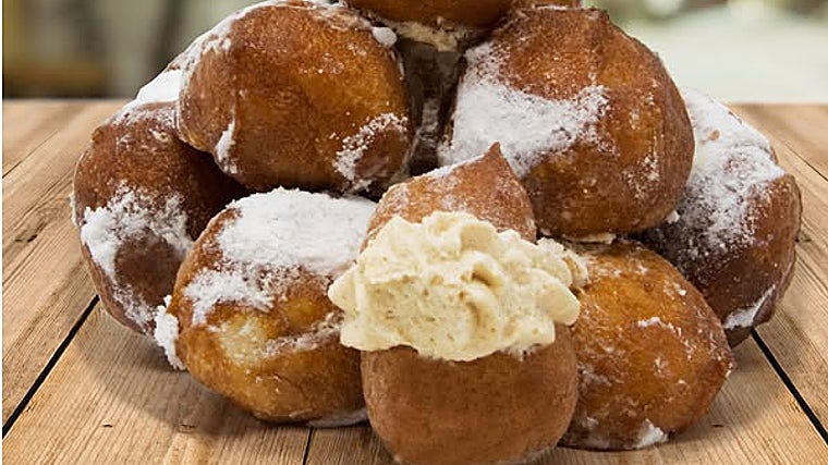 Dónde comer buñuelos en Málaga: la ruta imprescindible para los amantes de este dulce