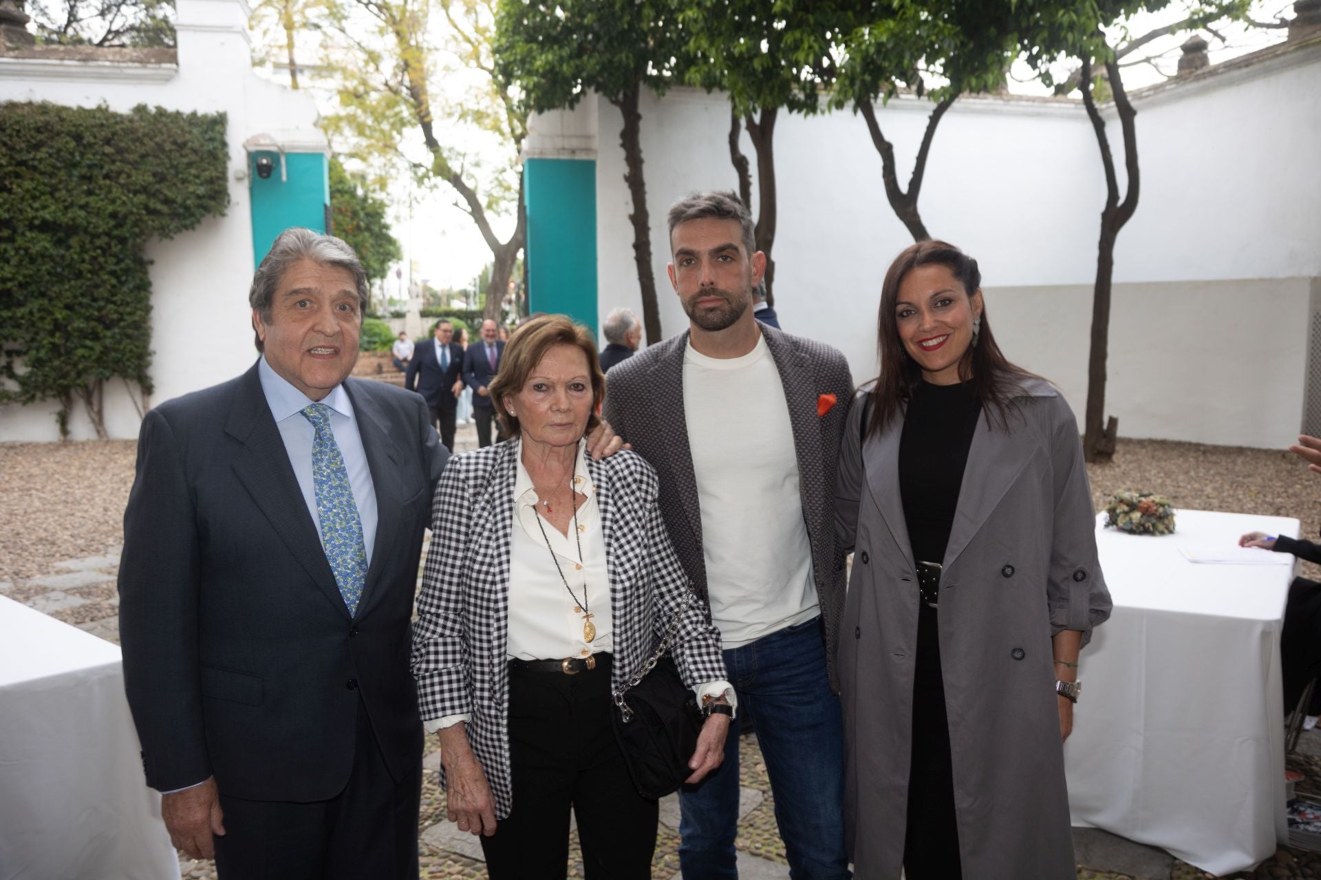 Pedro Romero, Ángeles Díaz, Alejandro Romero y Piedad Telechia