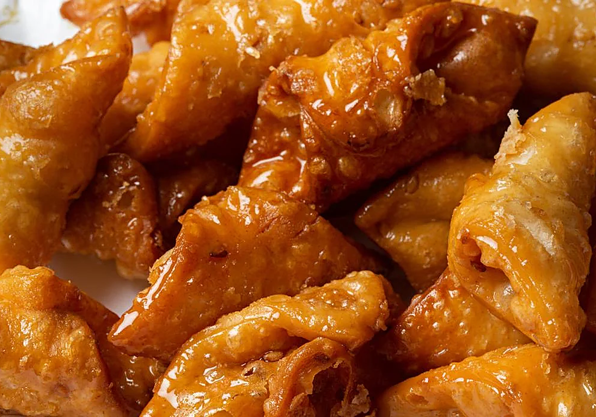 Los pestiños son uno de los dulces más emblemáticos de la Cuaresma y la Semana Santa en Sevilla