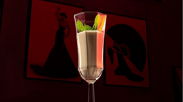 Ajoblanco al wasabi de anacardos con leche de coco