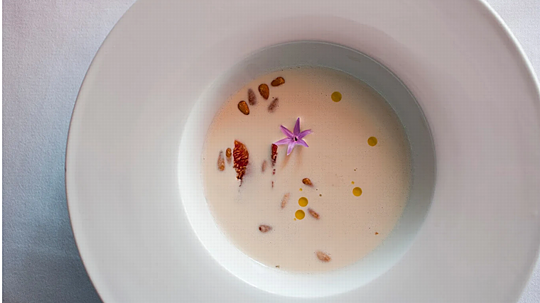 Ajoblanco de El Refectorium en Málaga