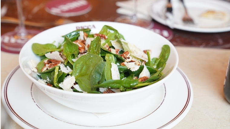 Insalata grana e noci de Ricca en Sevilla