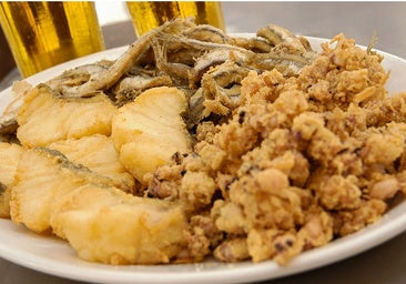 Las mejores freidurías de Sevilla para comer 'pescaíto frito'