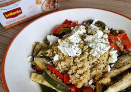 Cuscús con verduras asadas al Ras el hanout y queso feta