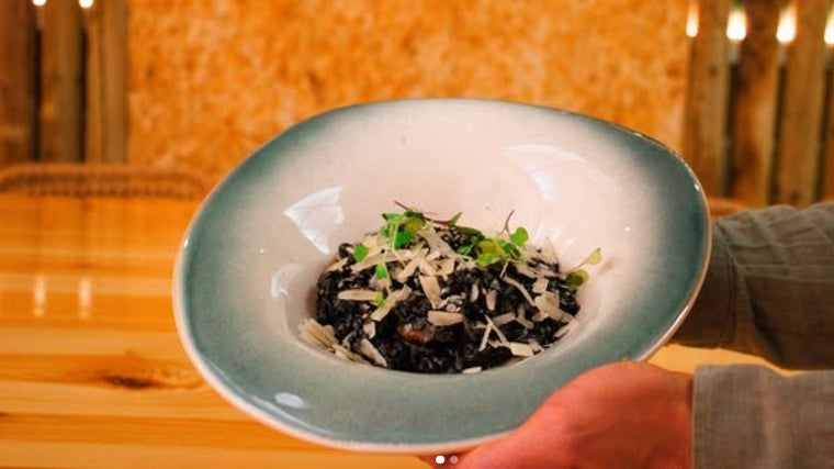 Risotto de calamaritos de Amazónica Gastrobar en Priego de Córdoba