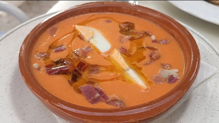 Salmorejo cordobés del restaurante El Aljibe de Priego de Córdoba