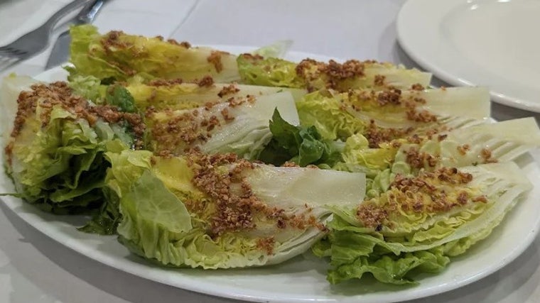 Plato de lechuga frita en Rafalete, Córdoba