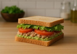Sándwich frío de verano con aguacate y atún: la opción perfecta para llevar a la playa