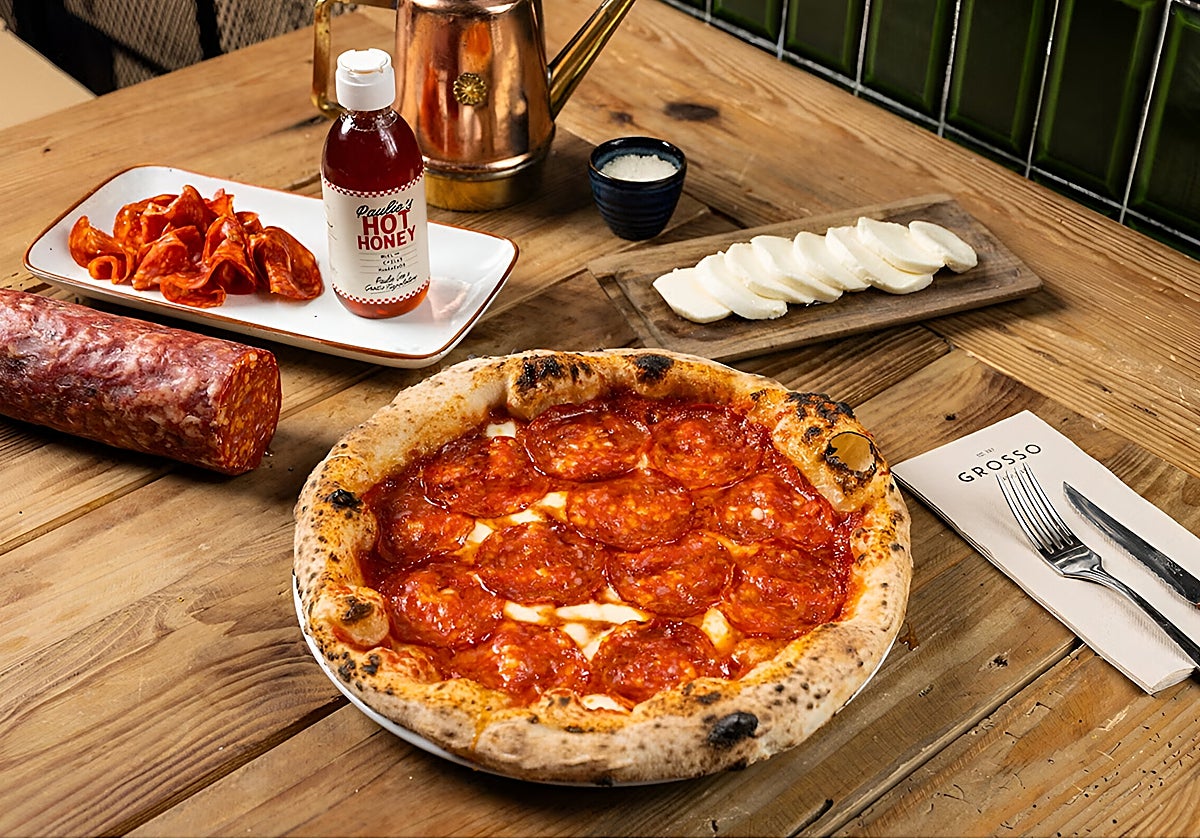 Paulie Gee, el famoso pizzero de Nueva York, presenta su famosa pizza Hellboy este 5 de junio en Grosso Napoletano