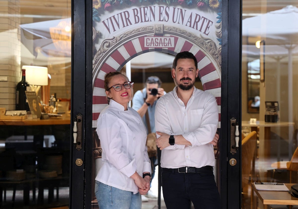 Yolanda Infante y Mariano Mondéjar, propietarios del restaurante Casaca Gastro