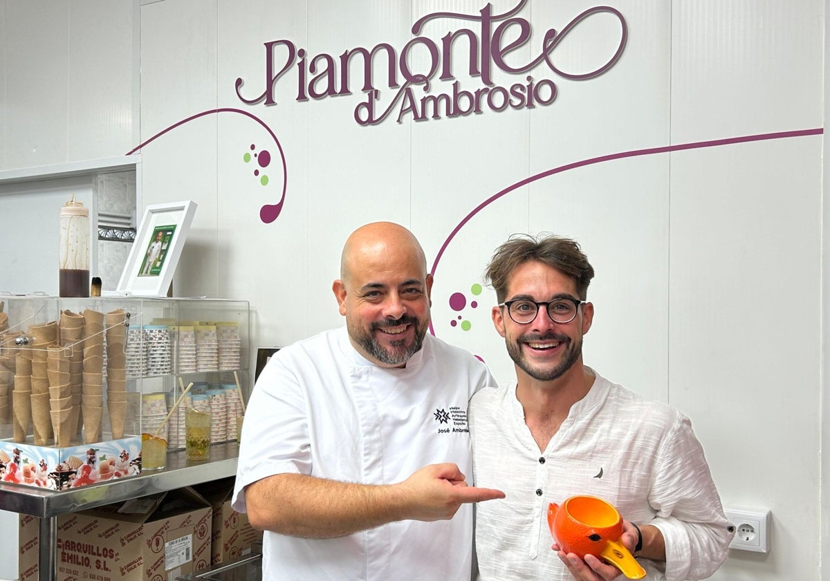 Los propietarios de la heladería José Ambrosio, maestro heladero, y Alex Logon