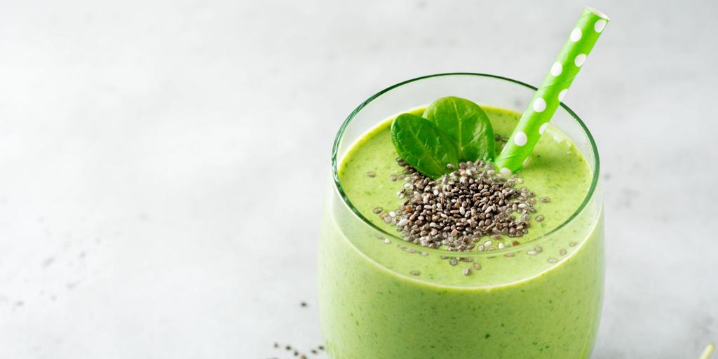 Crema fría de pepino: la receta sana y rápida de hacer sin cocinar