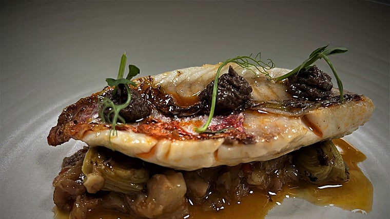 Salmonete con manitas de la chef Celia Jiménez