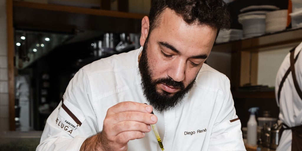 Diego René (Beluga): «Cuando llego a una ciudad, lo primero que miro son los restaurantes con estrella Michelin para visitarlos todos»