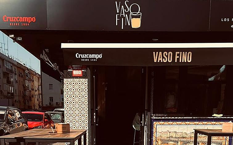 Imagen principal - Interior del bar Vaso Fino
