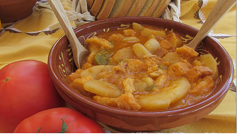 Sopa cachorreña, en su versión con patatas