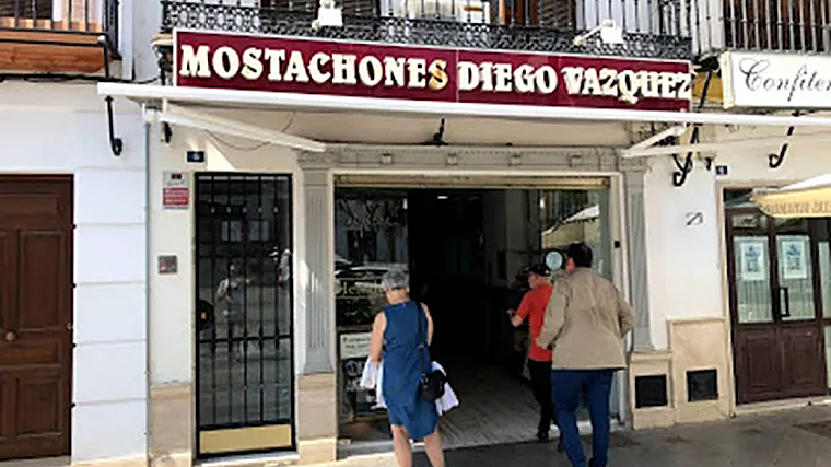 La confitería Diego Vázquez es uno de los puntos clave para la compra de los mostachones