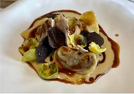Tortellini de rabo de toro al pedro ximénez con crema de foie