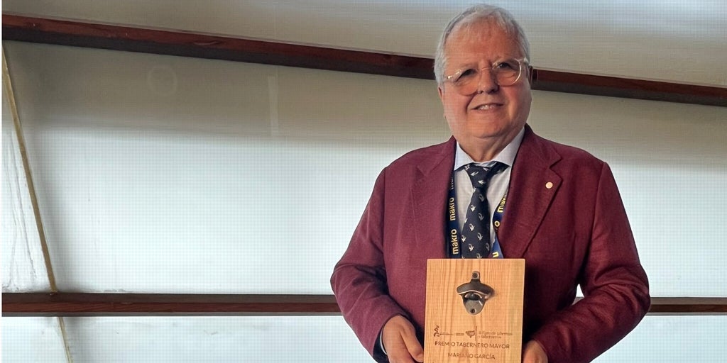 Mariano García (Donald) recibe el premio 'Tabernero Mayor' en San Sebastian Gastronomika: «El premio no es mío, es de todos los taberneros sevillanos»
